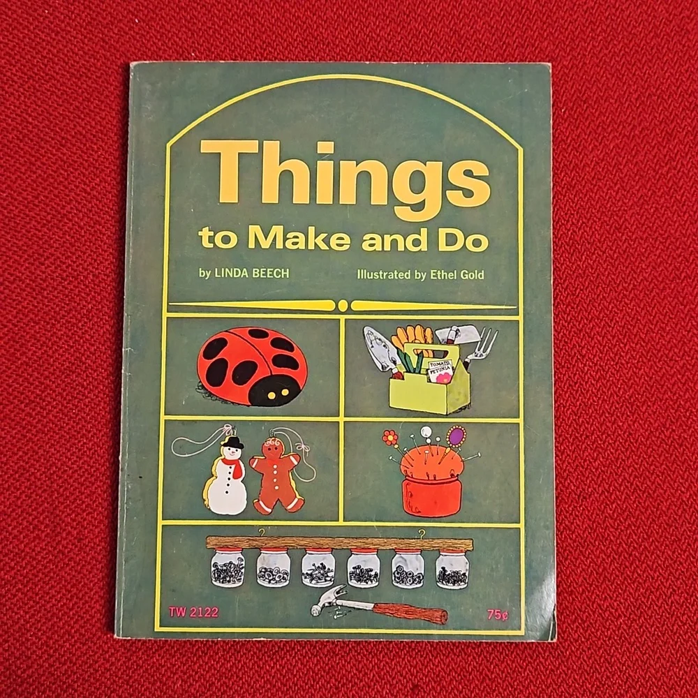 THINGS TO MAKE AND DO Vintage Scholastic Book Services 1972 Excellent Condition